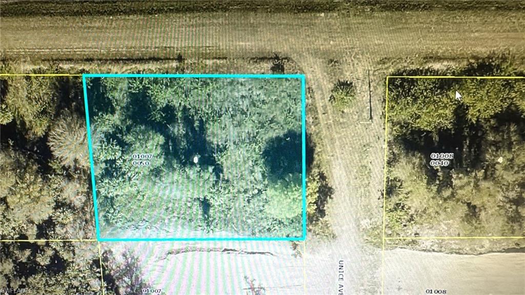 Aerial map of property and surrounding area
