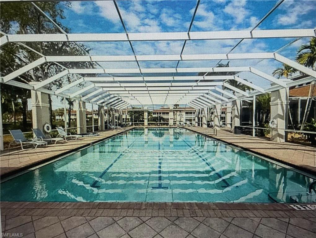 Resort lap pool