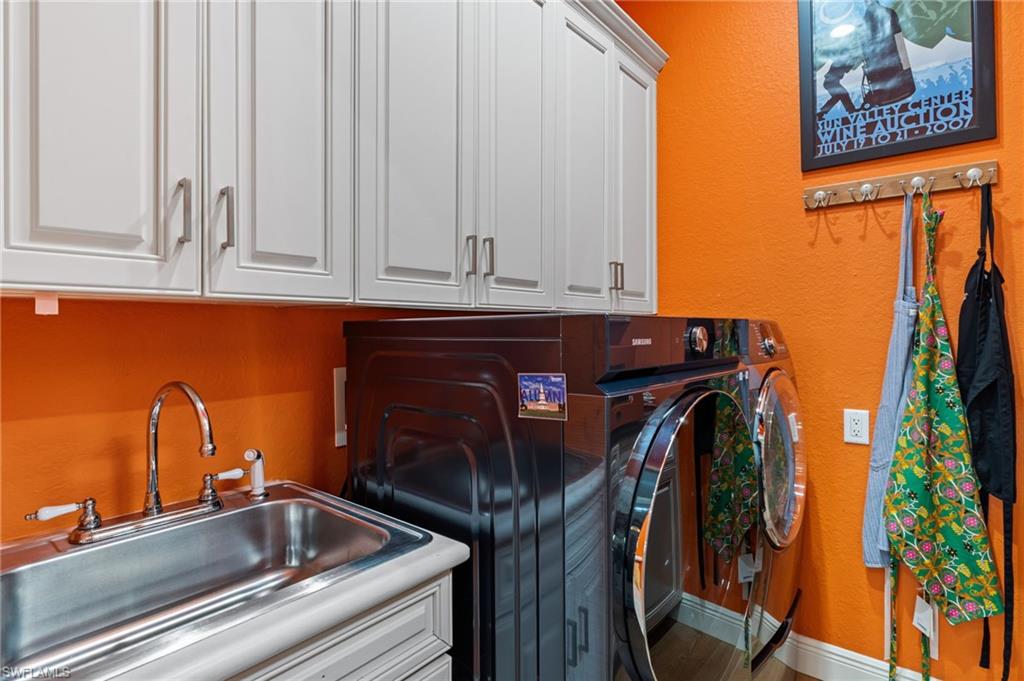 2755 Lantern LN photo 9