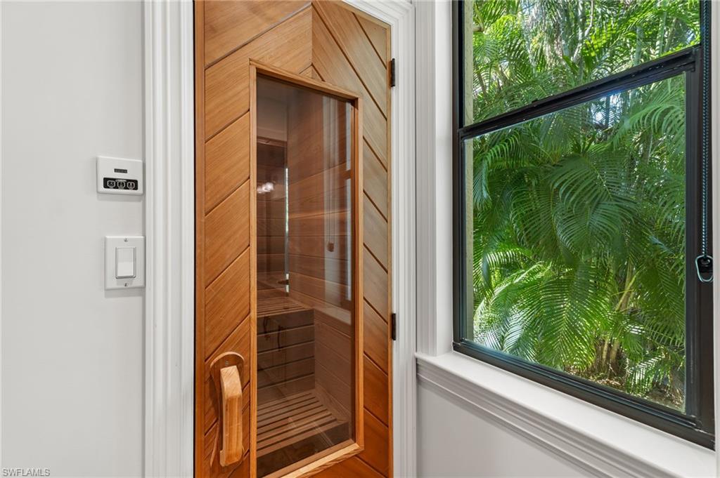 2755 Lantern LN photo 15