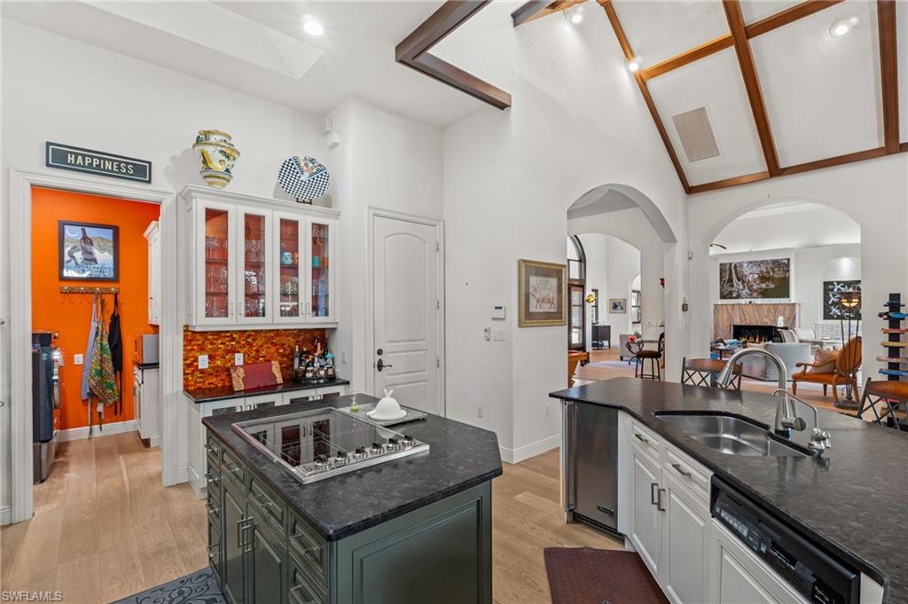 2755 Lantern LN photo 8