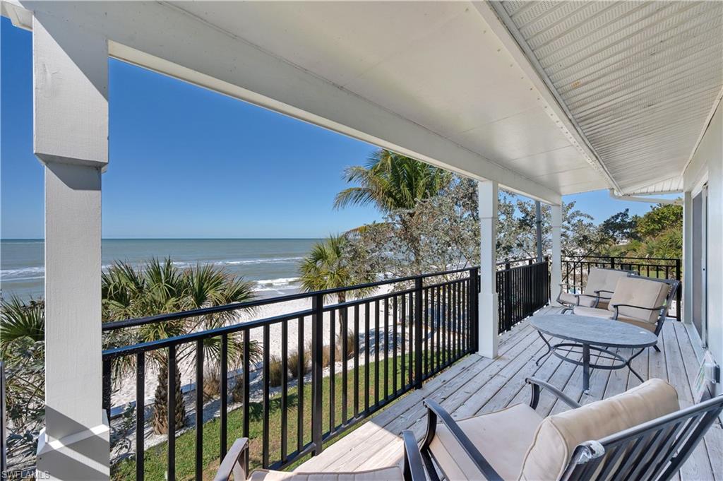 1065 Gulf Shore BLVD N 201