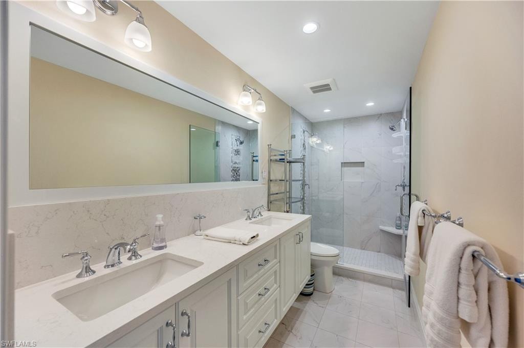 1065 Gulf Shore BLVD N 201 photo 6