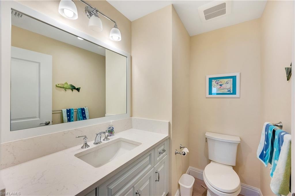 1065 Gulf Shore BLVD N 201 photo 14