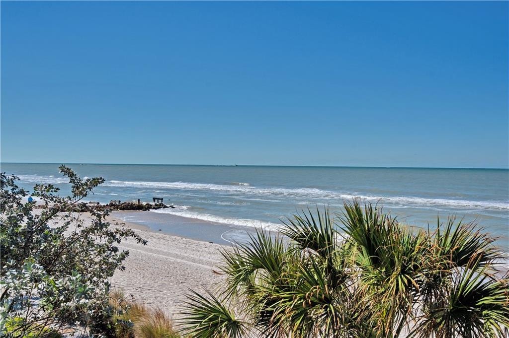 1065 Gulf Shore BLVD N 201 photo 21