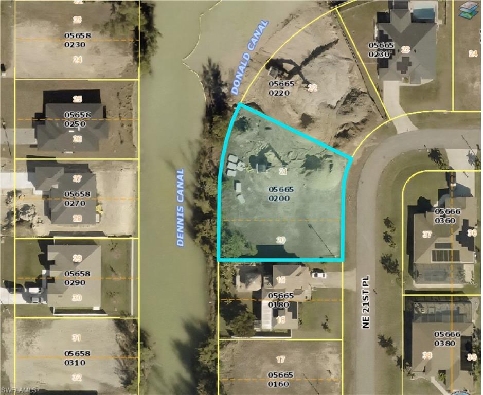 Aerial map of property and surrounding area