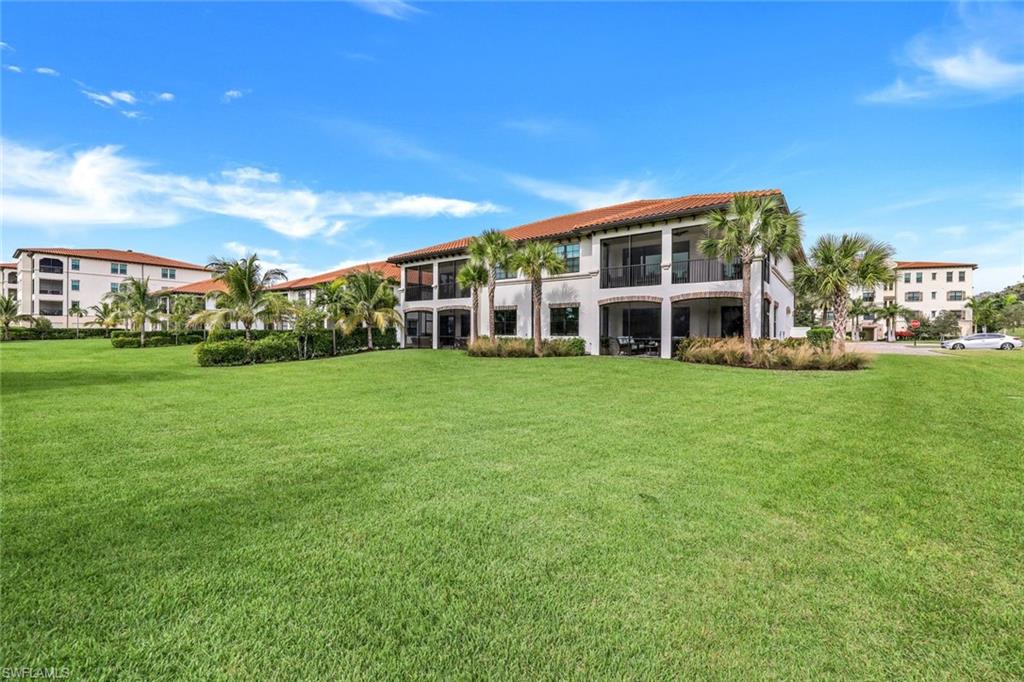 Private lanai opens large grassy area