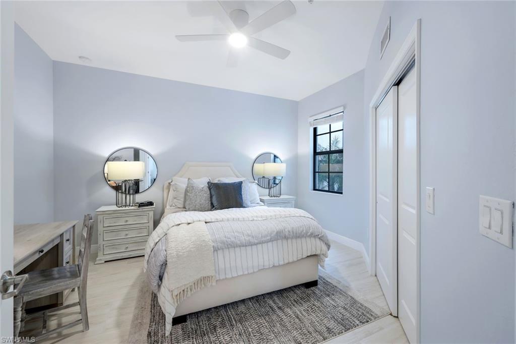 Guest suite 3 with desk