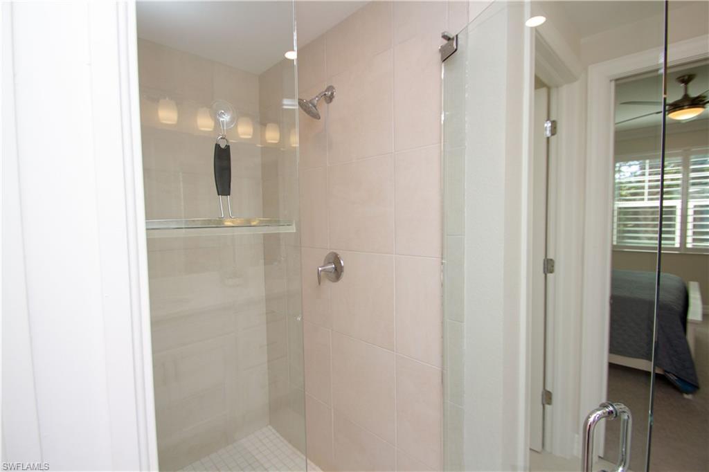 232 Indies DR E 101 photo 26