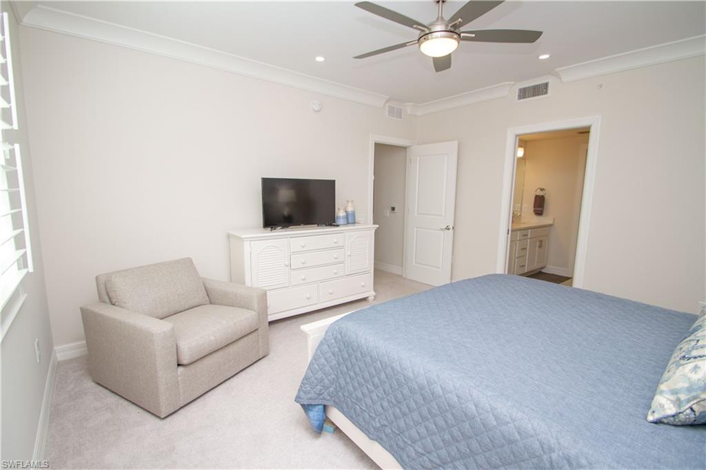 232 Indies DR E 101 photo 22