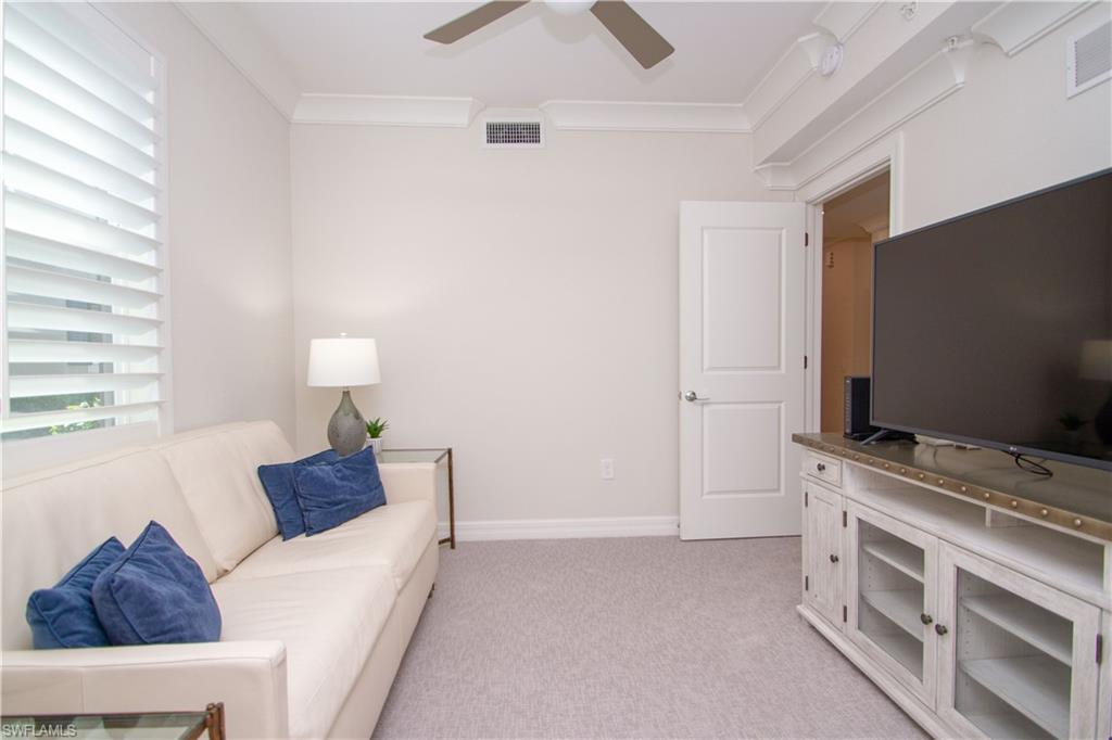 232 Indies DR E 101 photo 32