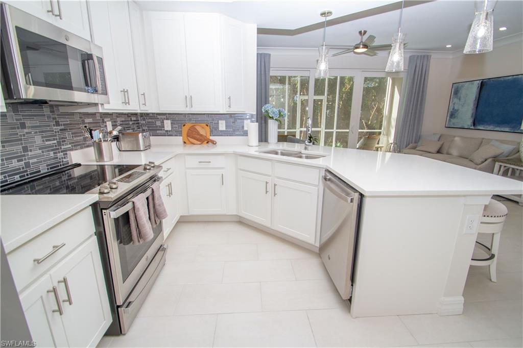 232 Indies DR E 101 photo 10