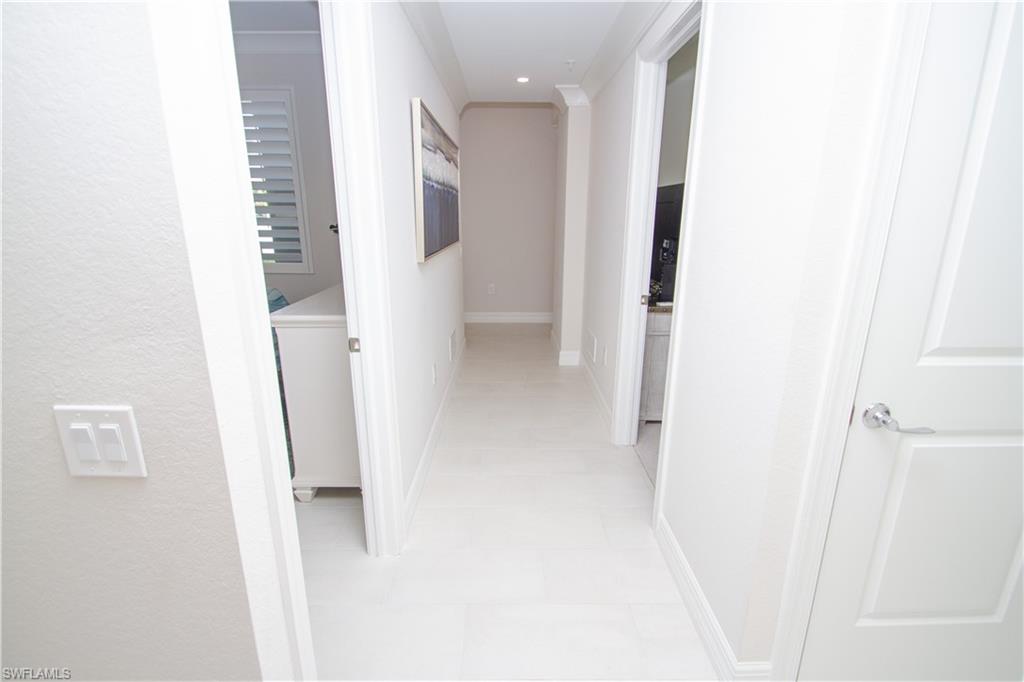 232 Indies DR E 101 photo 11
