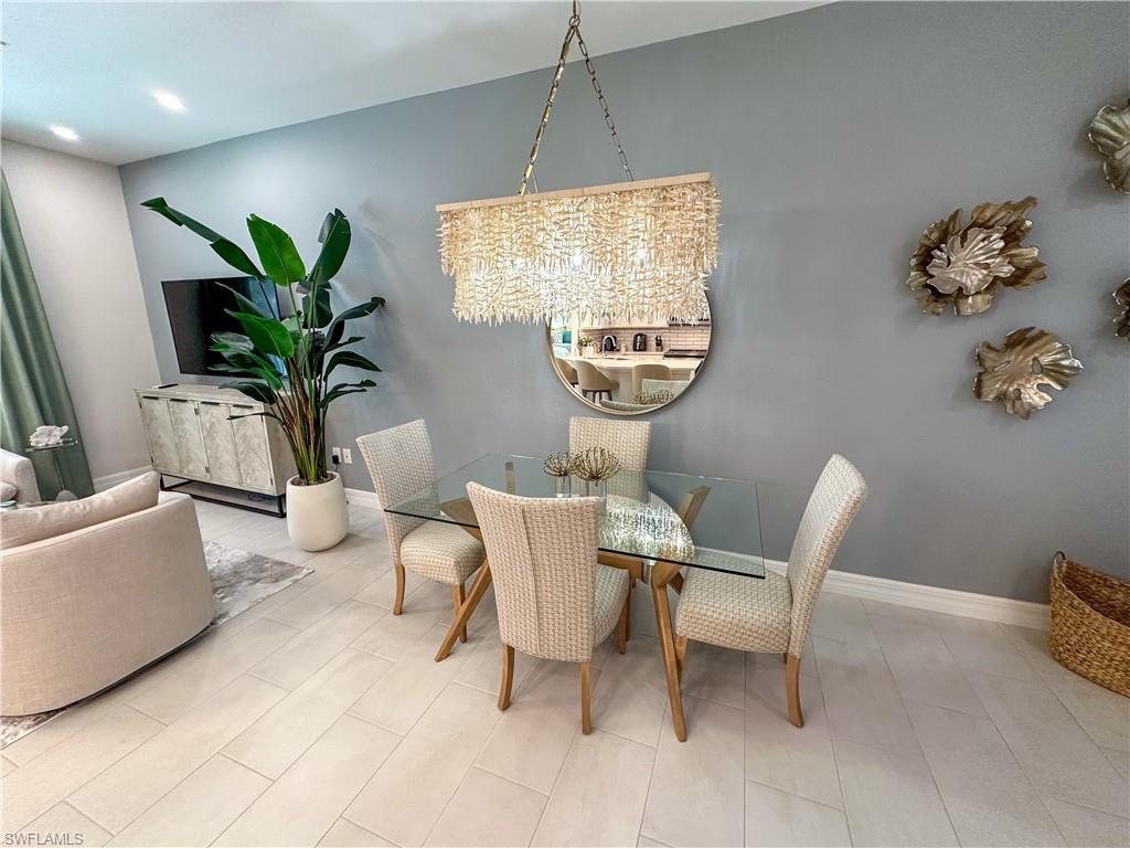 232 Indies DR E 201