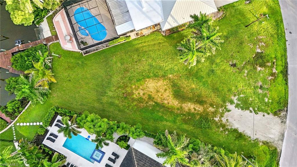 Bird's eye view of a pool