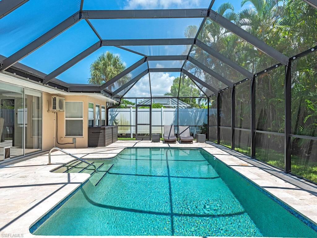 152 Coral Vine DR