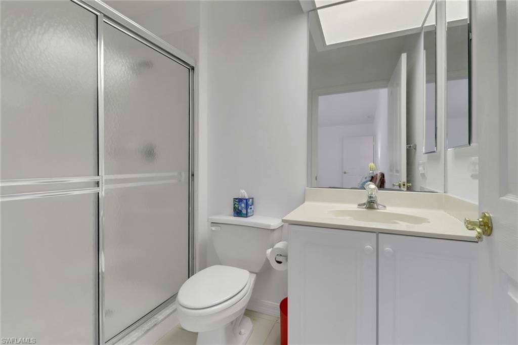 En suite bathroom in 2nd guest room