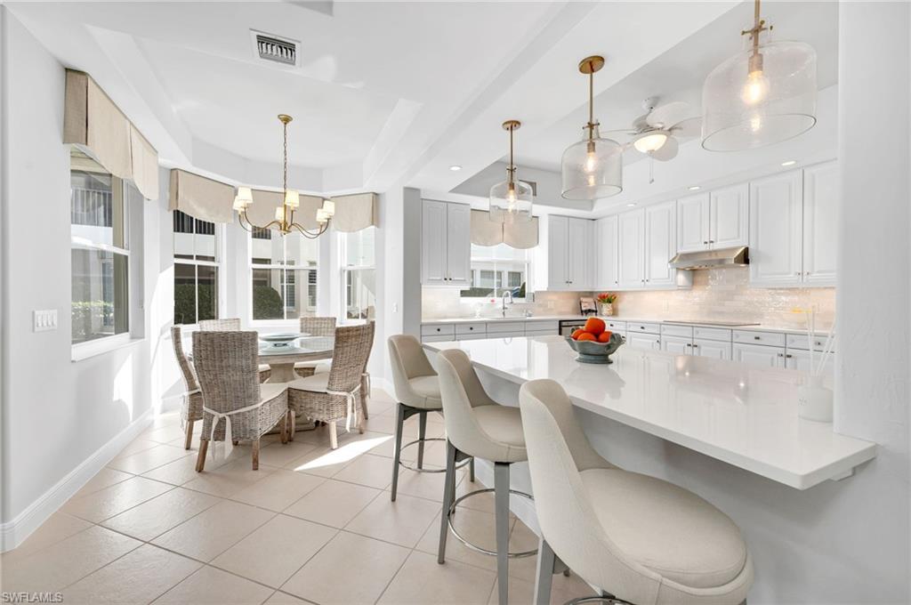 Eat-in Kitchen