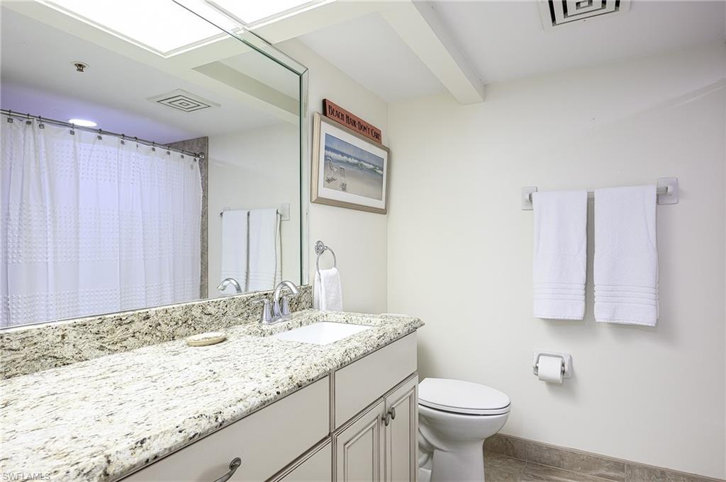 25 Bluebill AVE 403 photo 23