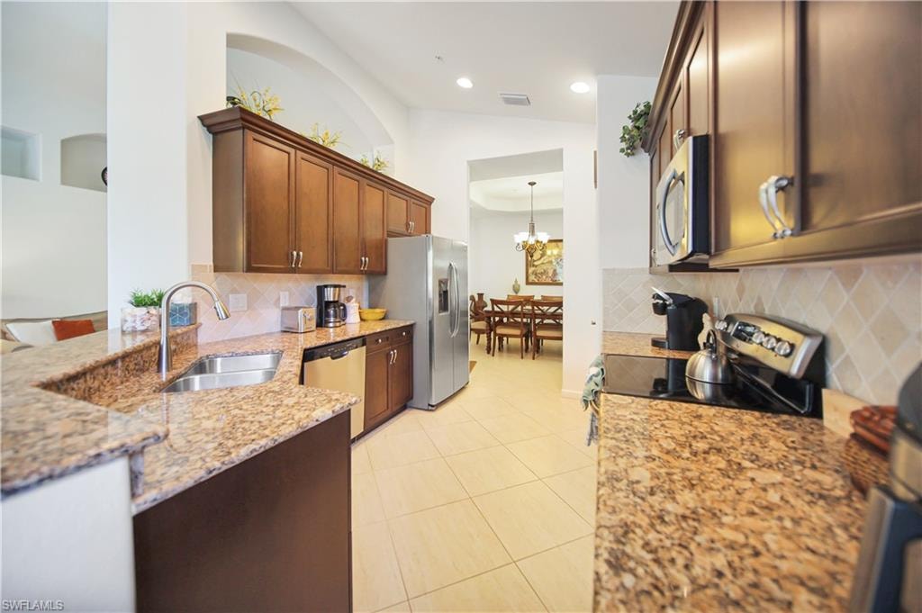 6641 Alden Woods CIR 201 photo 6