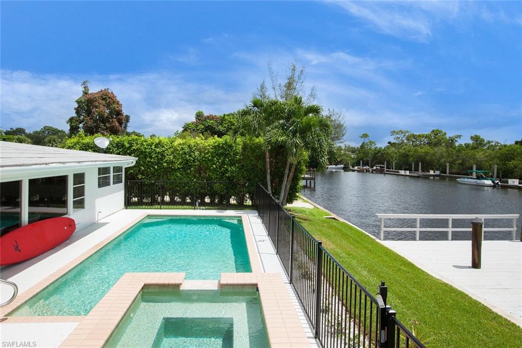2048 Harbor LN photo 27
