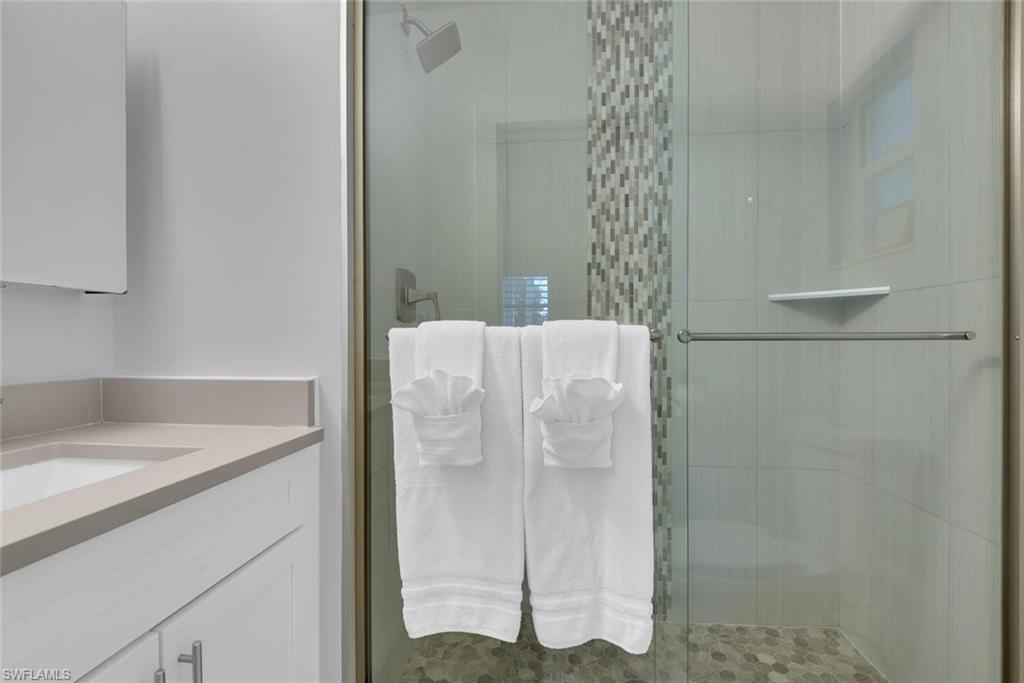 2048 Harbor LN photo 17