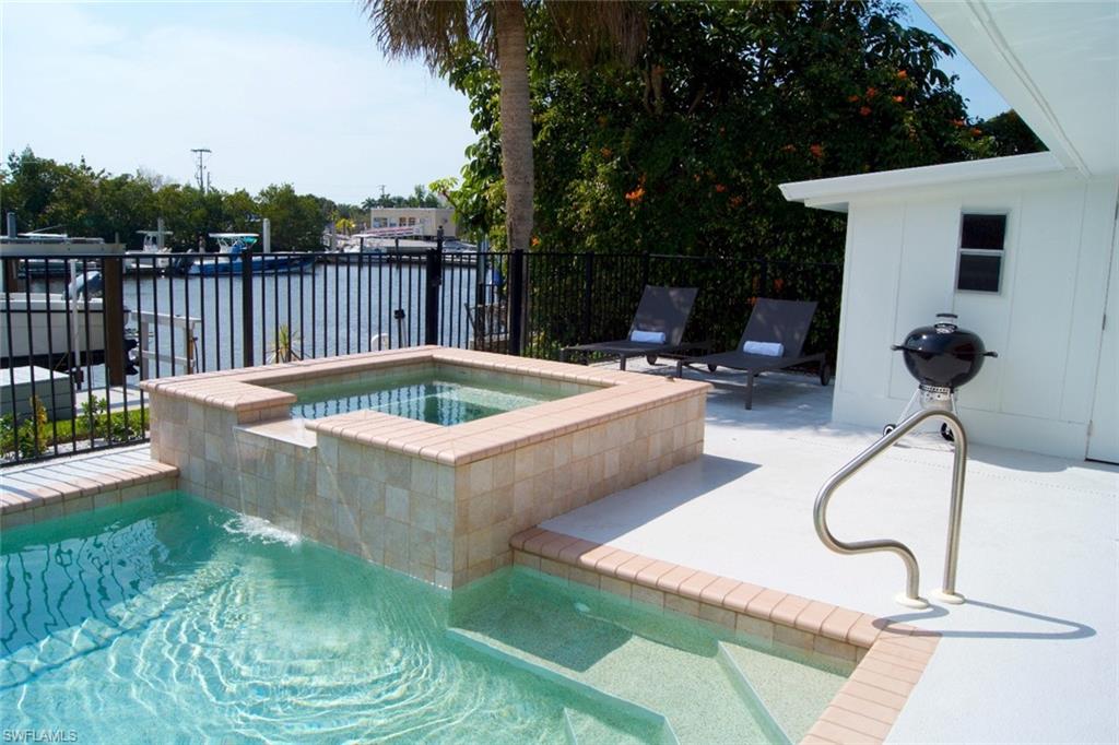 2048 Harbor LN photo 28