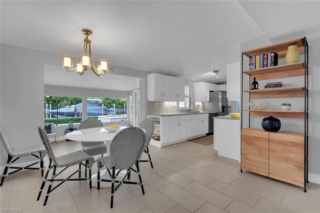 2048 Harbor LN photo 9