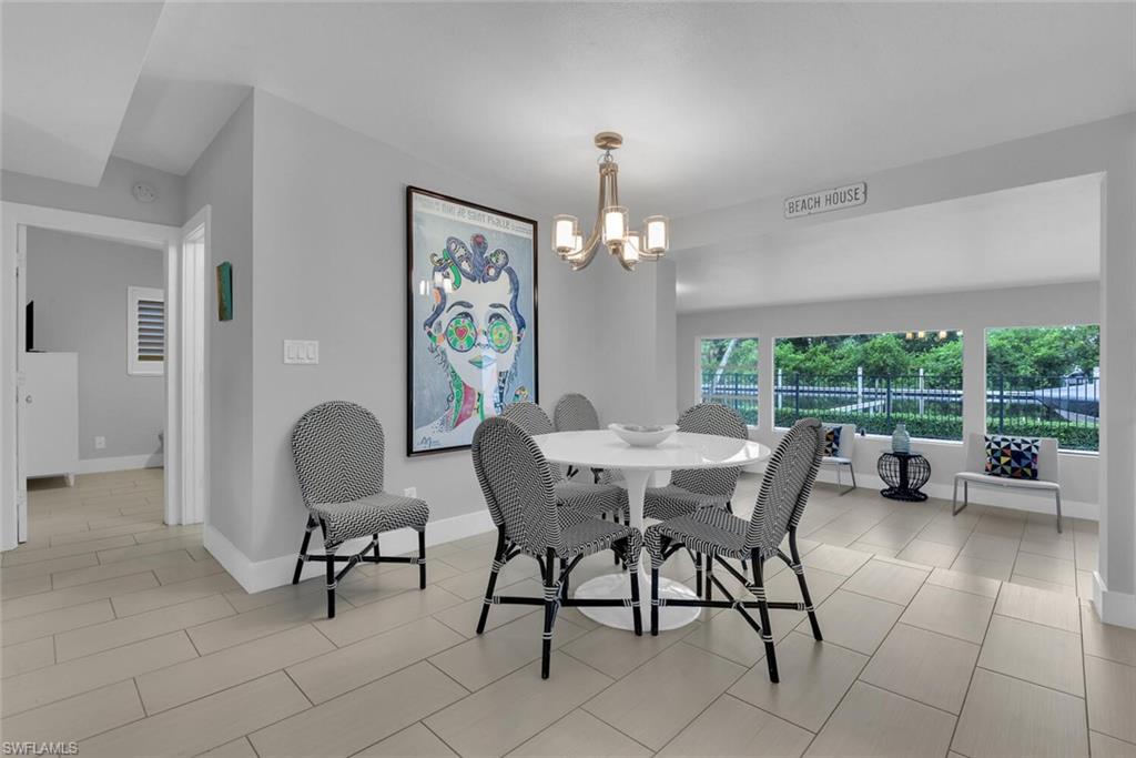 2048 Harbor LN photo 10