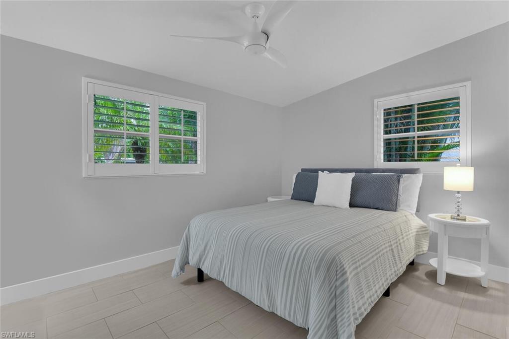 2048 Harbor LN photo 18