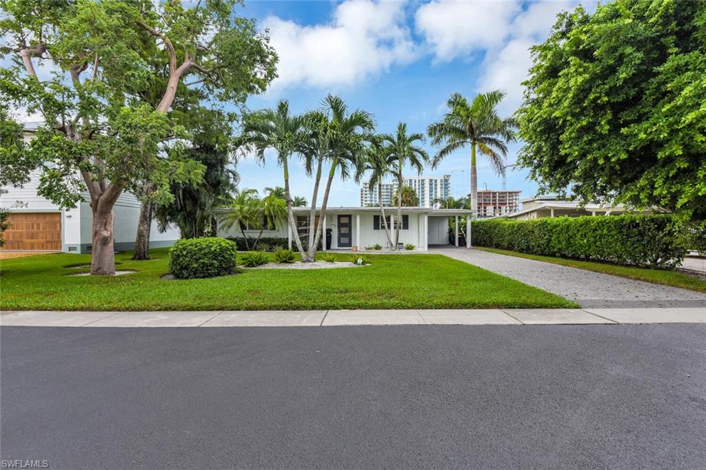2048 Harbor LN photo 35