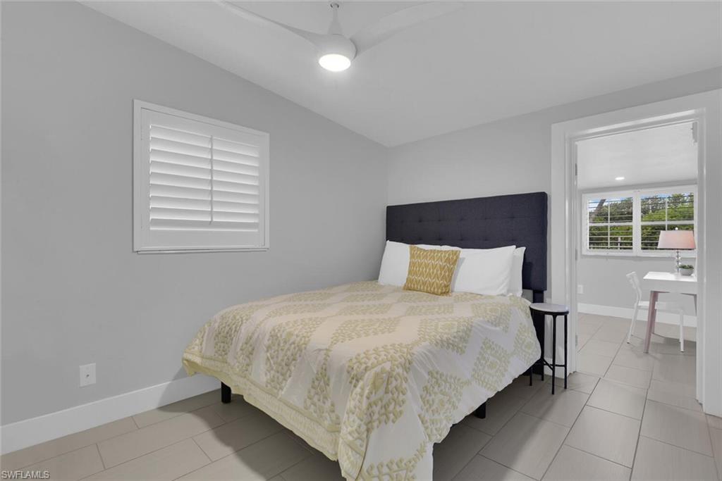 2048 Harbor LN photo 21