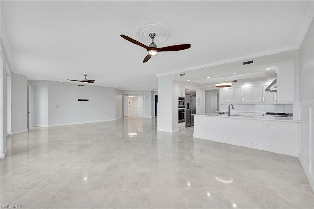 275 Indies WAY 1703 photo 6