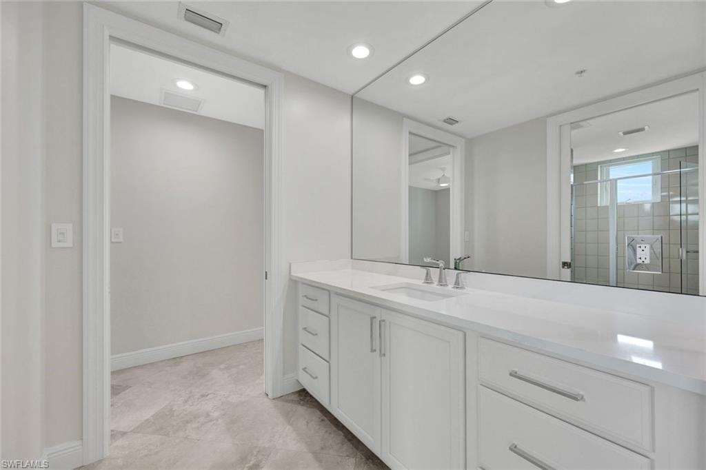 275 Indies WAY 1703 photo 22