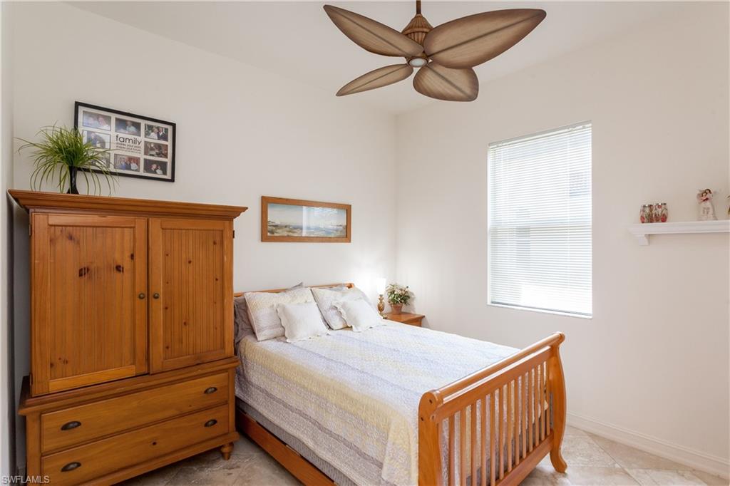 Guest bedroom with full-sized bed