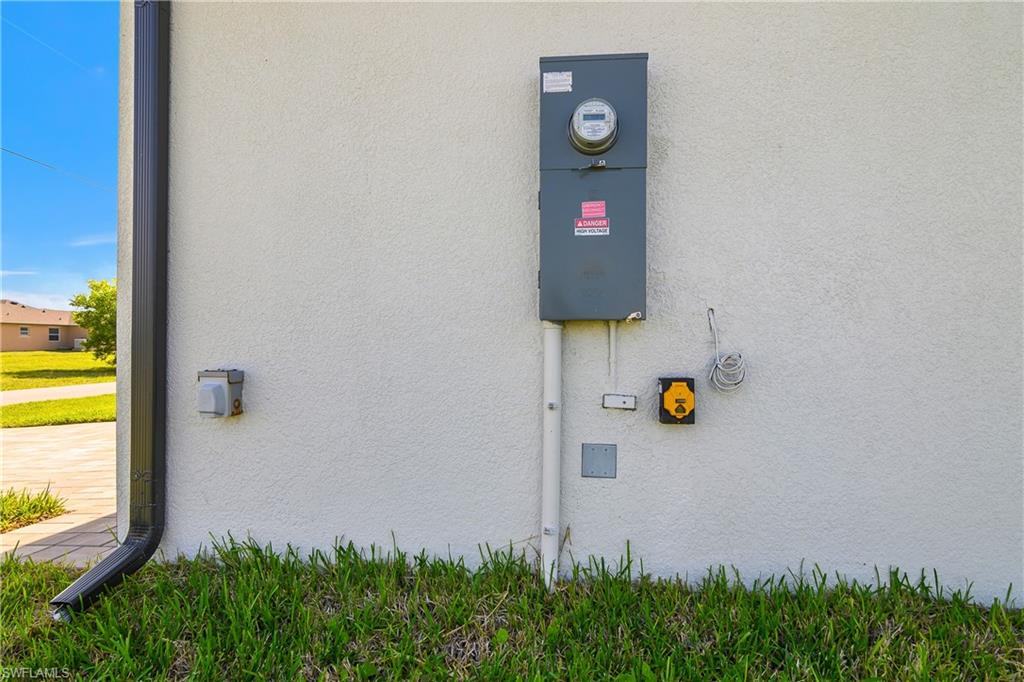 RV CHARGER & GENERATOR CONNECTION