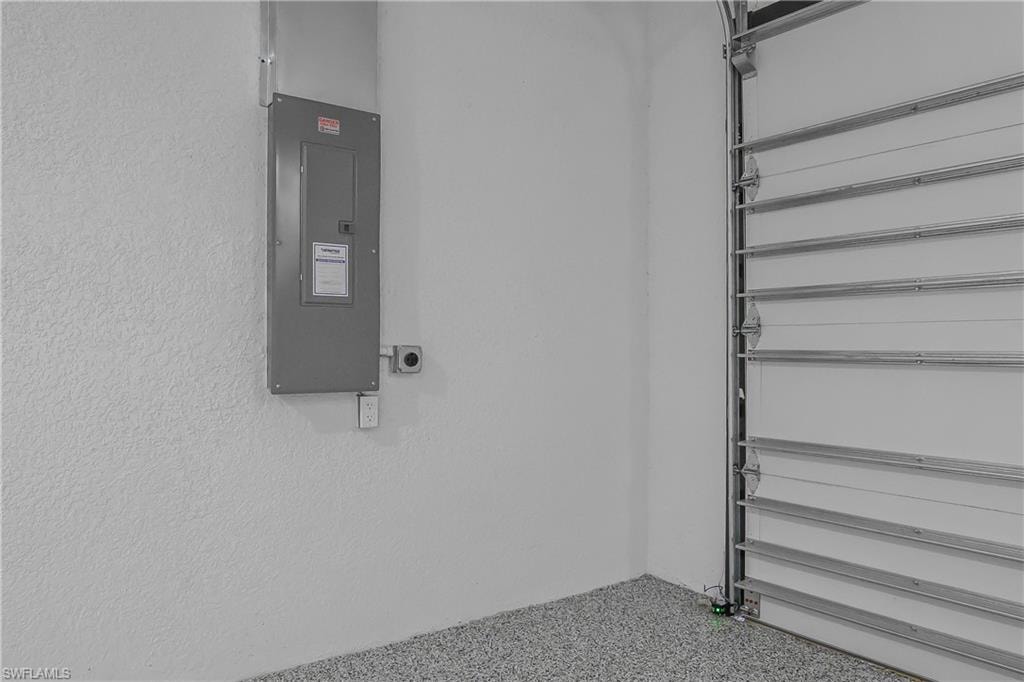 EV CHARGER