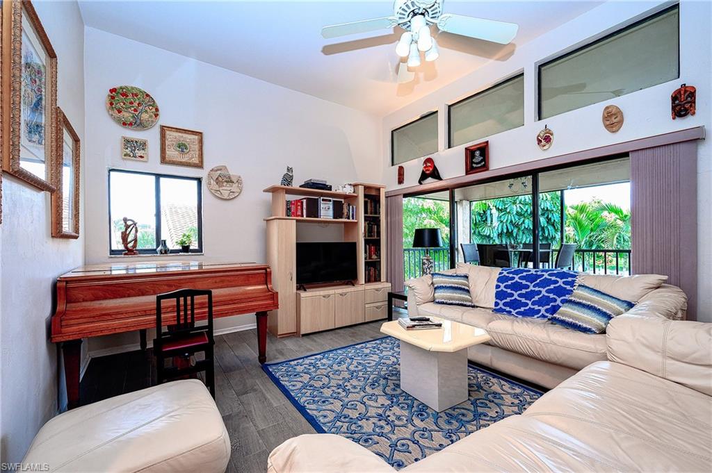 559 Beachwalk CIR U204 photo 8