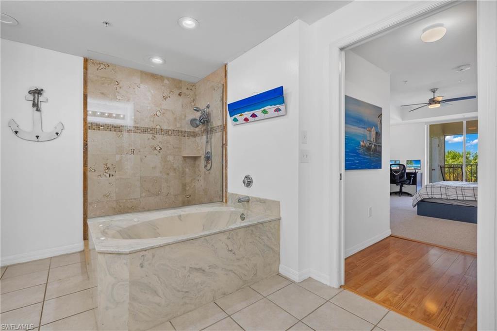 14817 Laguna DR 203 photo 20
