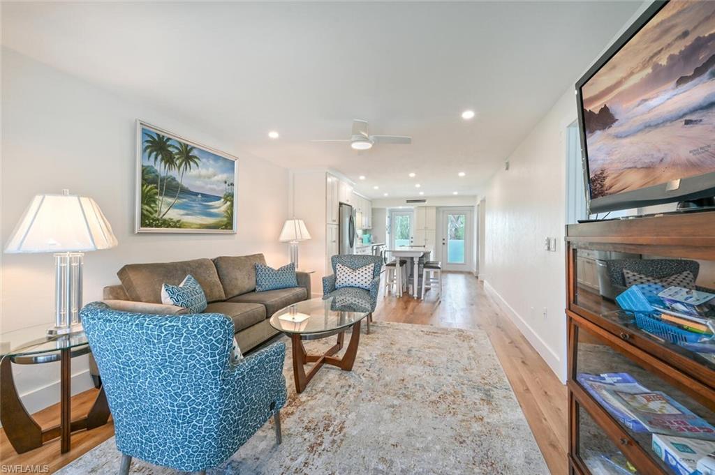 250 7th AVE S 301
