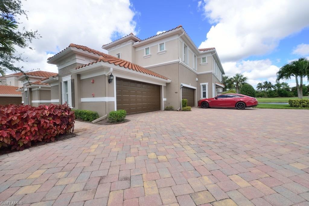10271 Glastonbury CIR 102