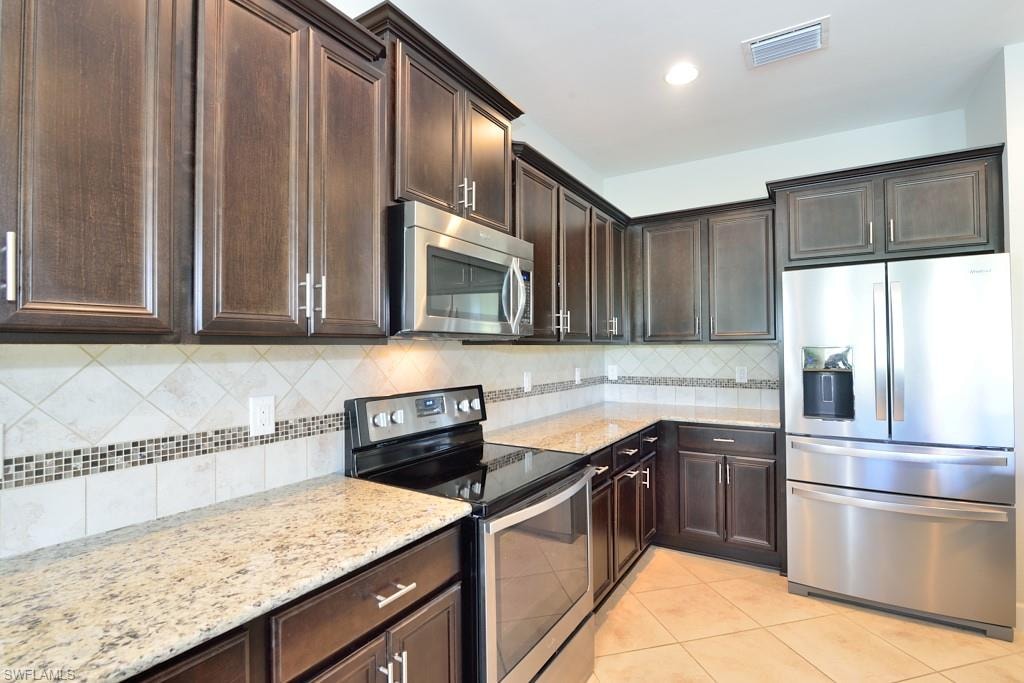 10271 Glastonbury CIR 102 photo 10
