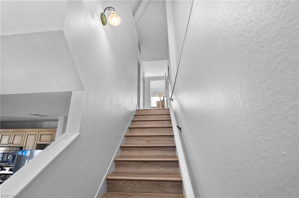 Staircase with a textured wall