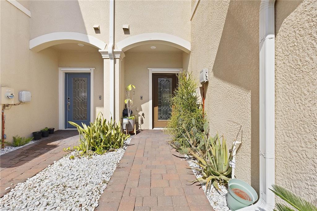 2667 Blossom WAY