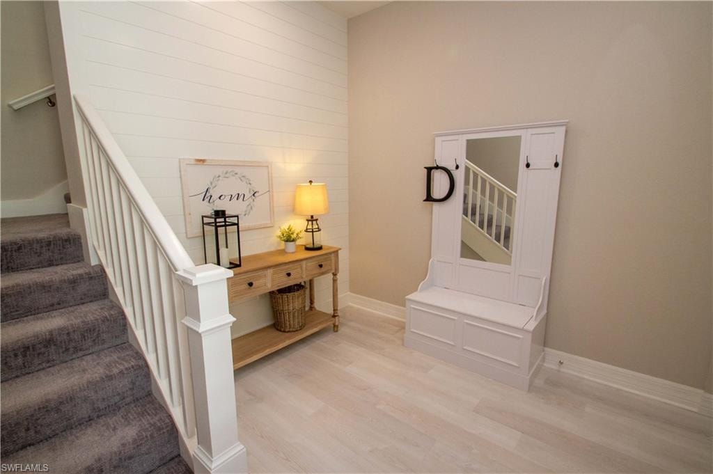 251 Indies DR E 202