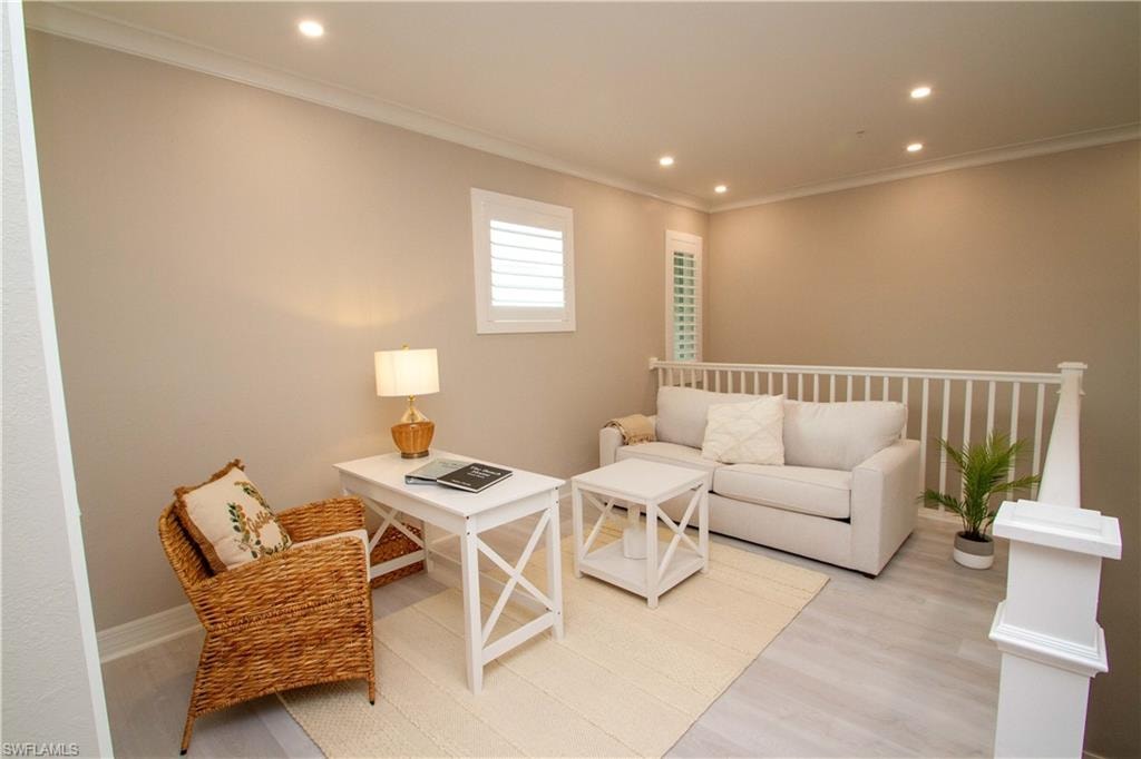 251 Indies DR E 202