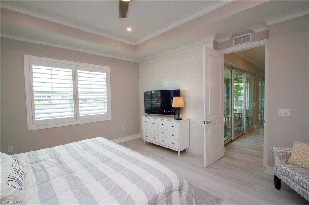 251 Indies DR E 202 photo 33