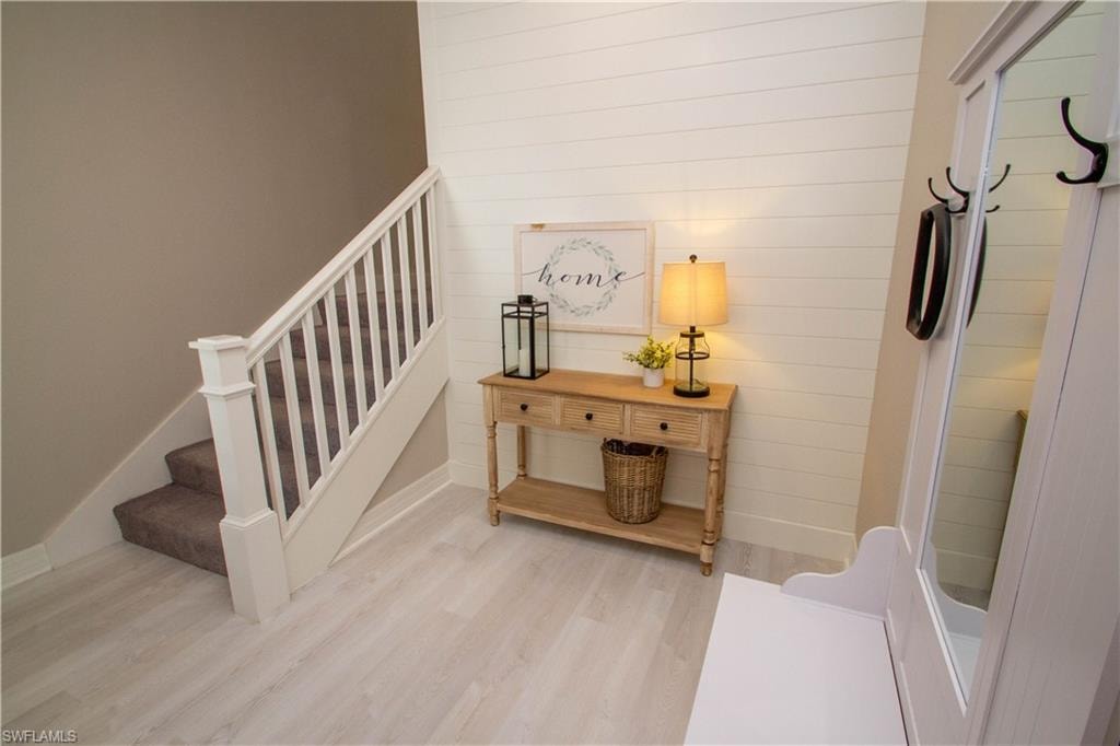 251 Indies DR E 202