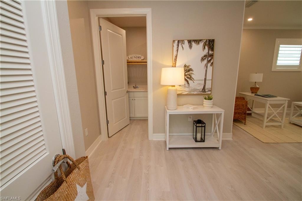 251 Indies DR E 202 photo 25