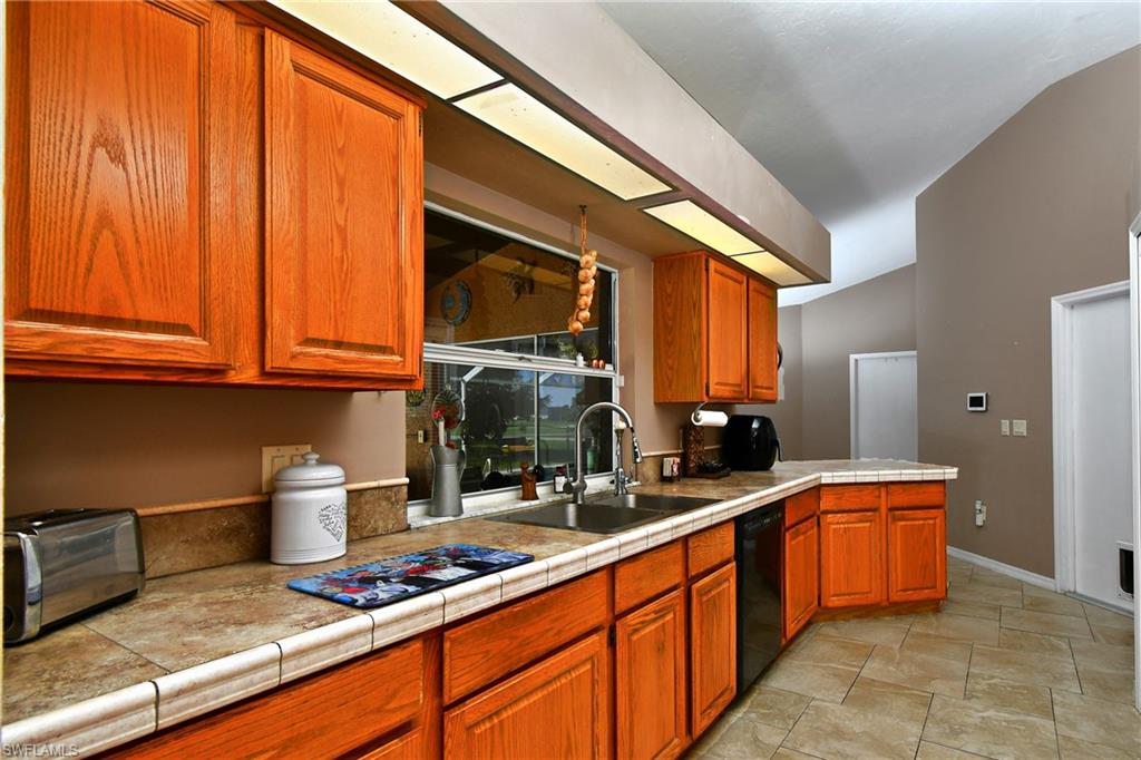 with breakfast bar